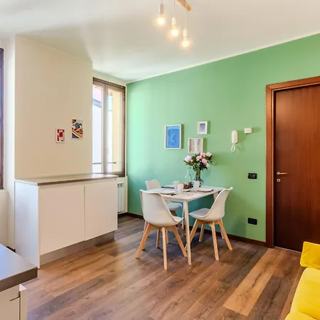 아파트 Piazza San Giuseppe-1 By Interhome Acquaseria